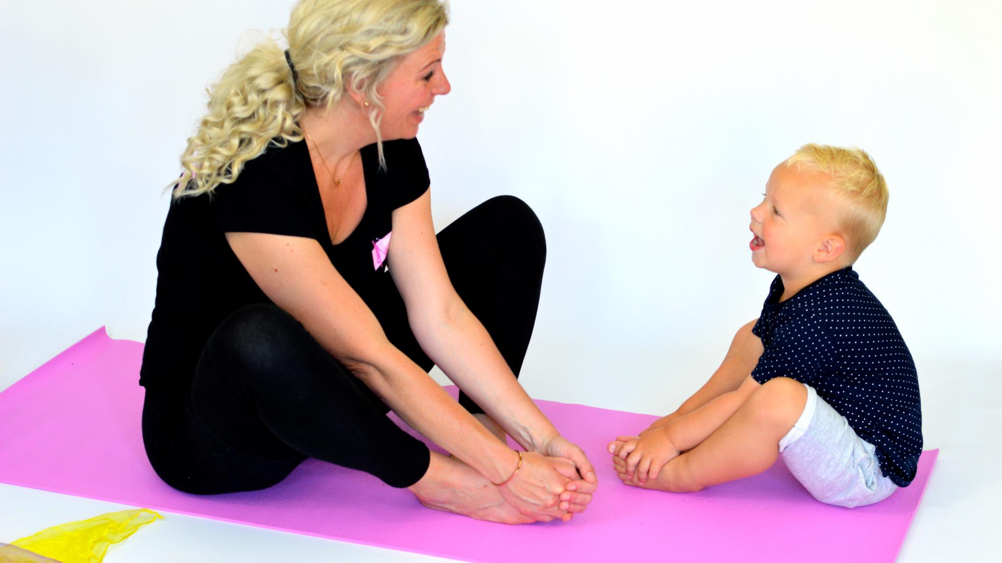 Ouder & Kind yoga (2,5 tot 4  jr - Ilona)