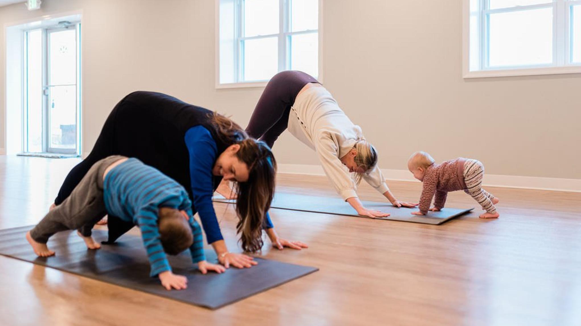 Yoga parents-enfants à La Roë
