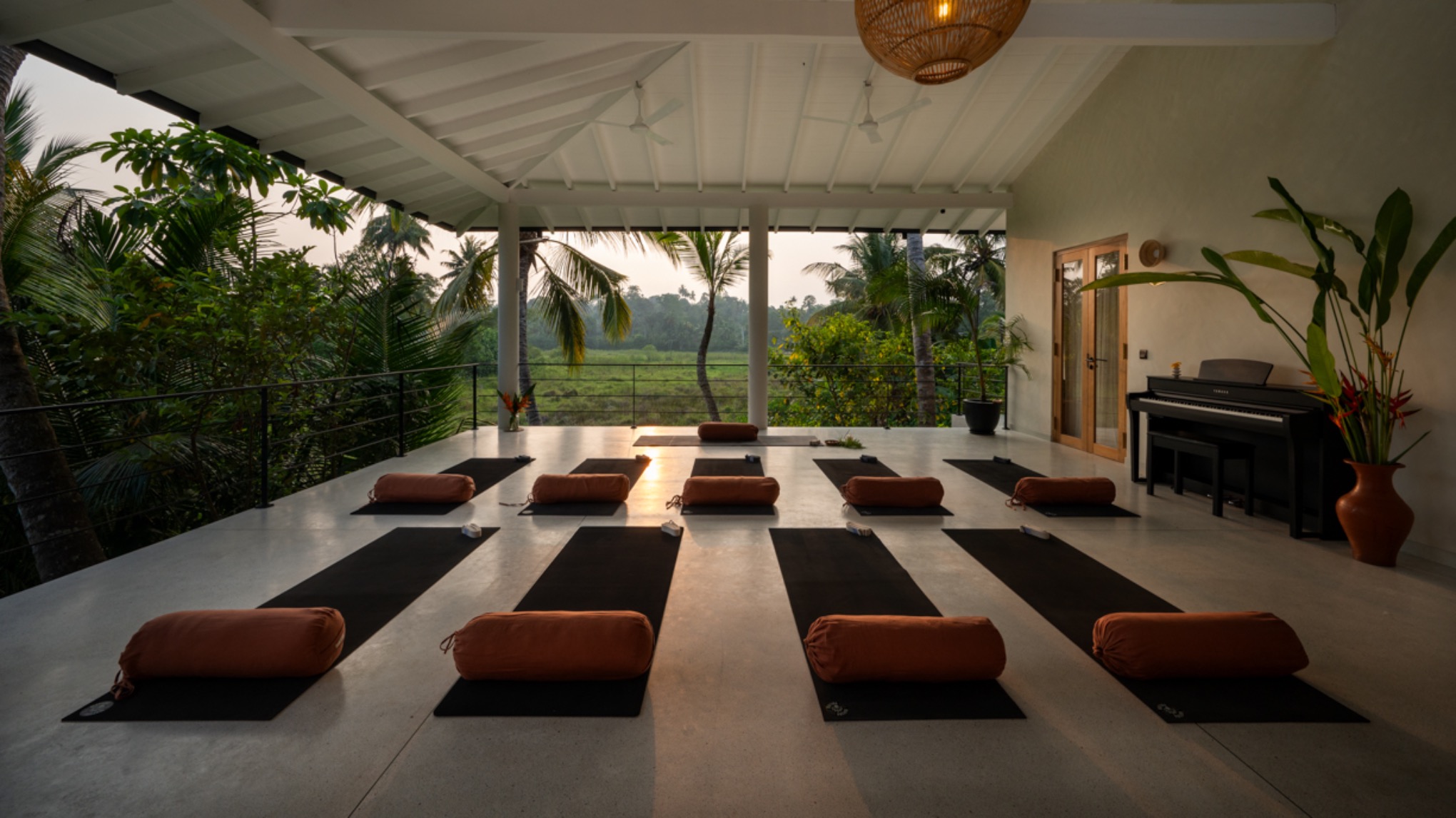 Retraite Yoga : Holistika Flow 3 ème édition au Sri Lanka 🏝️ 🏄🏼 🥥