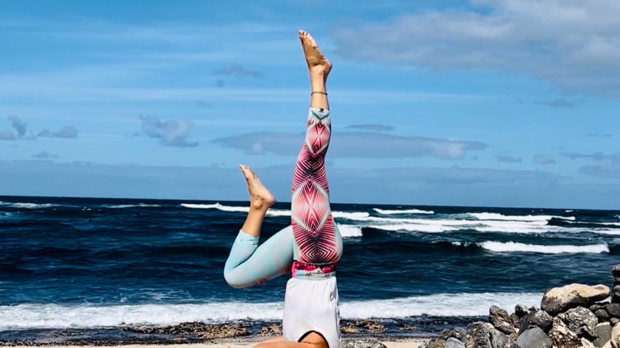 ATELIER INVERSION - HANDSTAND