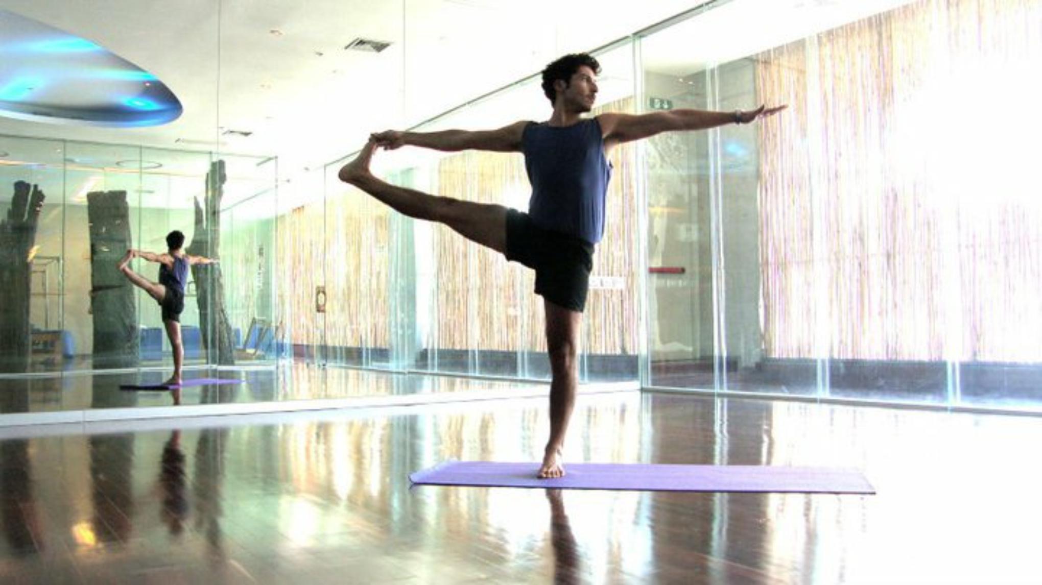 HARMONIC YOGA con Rodrigo Caceres