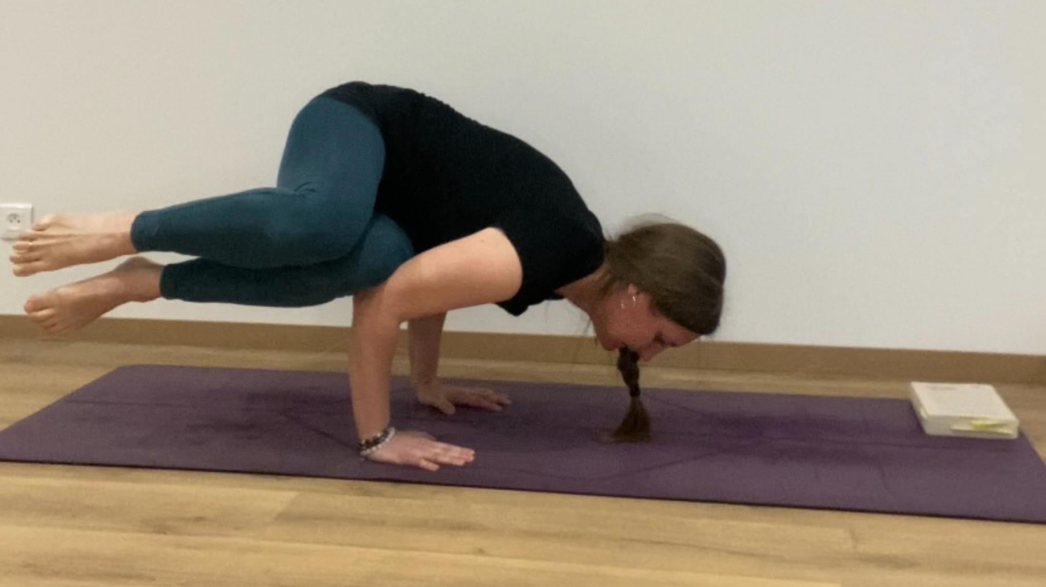 ATELIER PARSVA BAKASANA