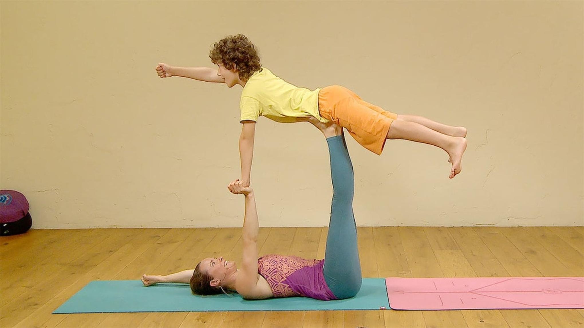 Acroyoga Parents & Enfants Groupe 6ans jusqu'à moins de 11ans